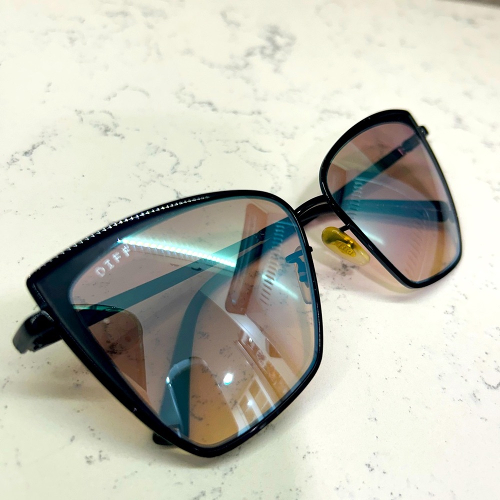 Diff Sunglasses - image 1